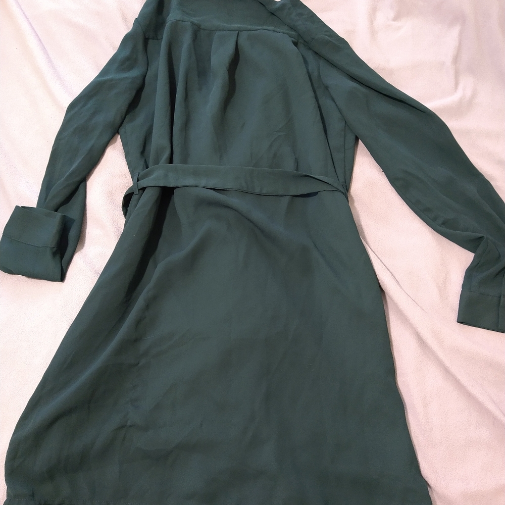 Green Forever 21 button-up dress